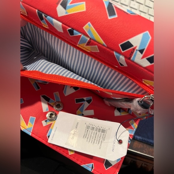 NWT Nautica Women Signature Wallet • Nautica - Picture 5 of 9